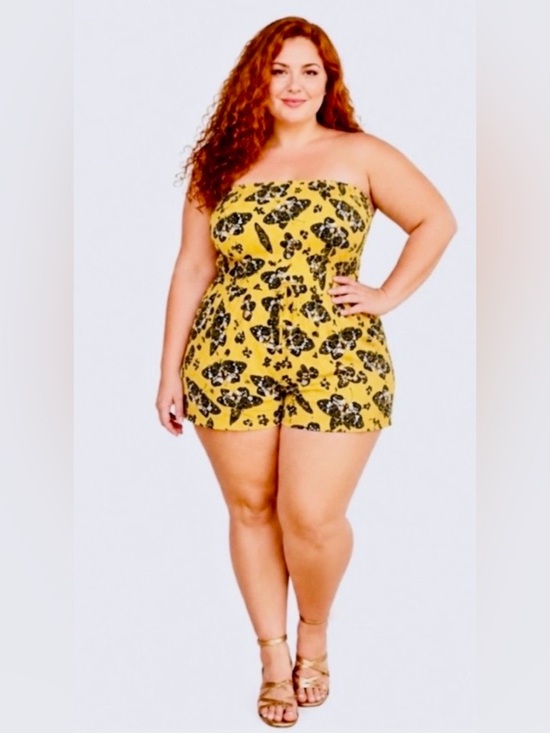 Jolie & Joy by FCT With Love Pants - Butterfly print yellow strapless tube too shorts romper NWOT